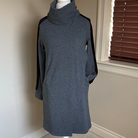 Soft Surroundings Dresses & Skirts - Soft Surroundings Charcoal Herringbone Knit